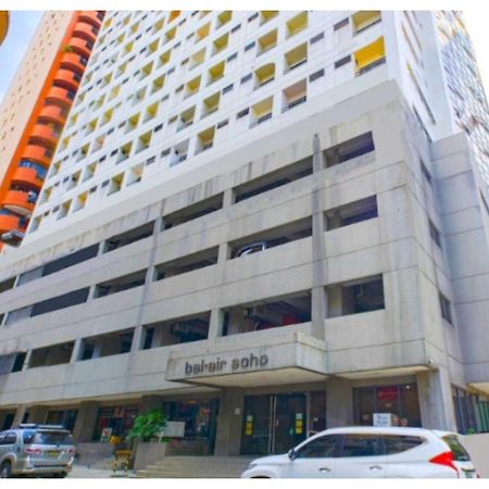 Oyo 769 Poblacion Suites Polaris Makati City Екстер'єр фото