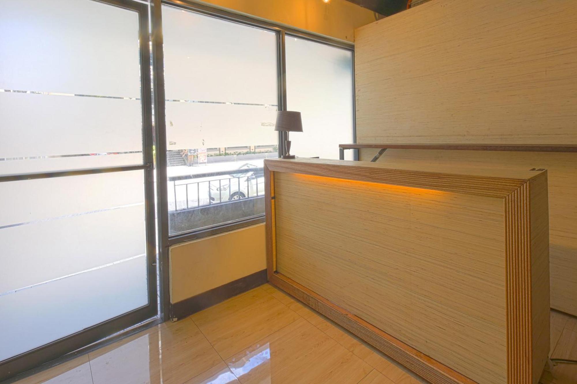 Oyo 769 Poblacion Suites Polaris Makati City Екстер'єр фото